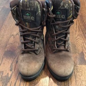 Red Head leather camo boots boy sz 11